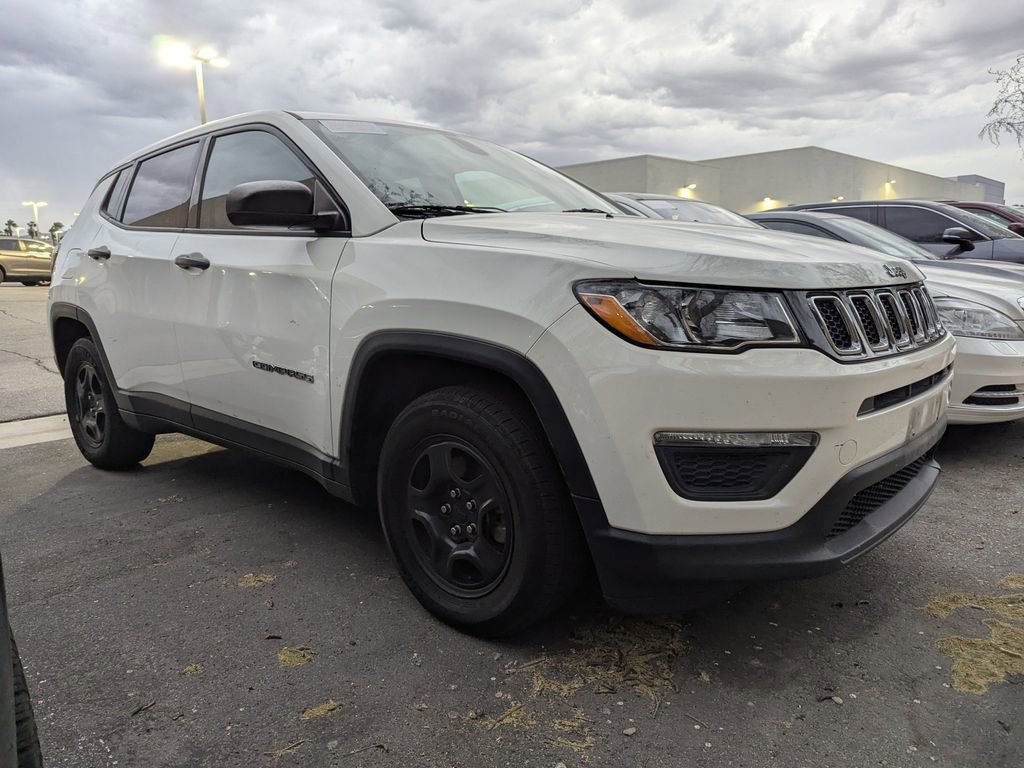 2018 Jeep Compass Sport photo 2
