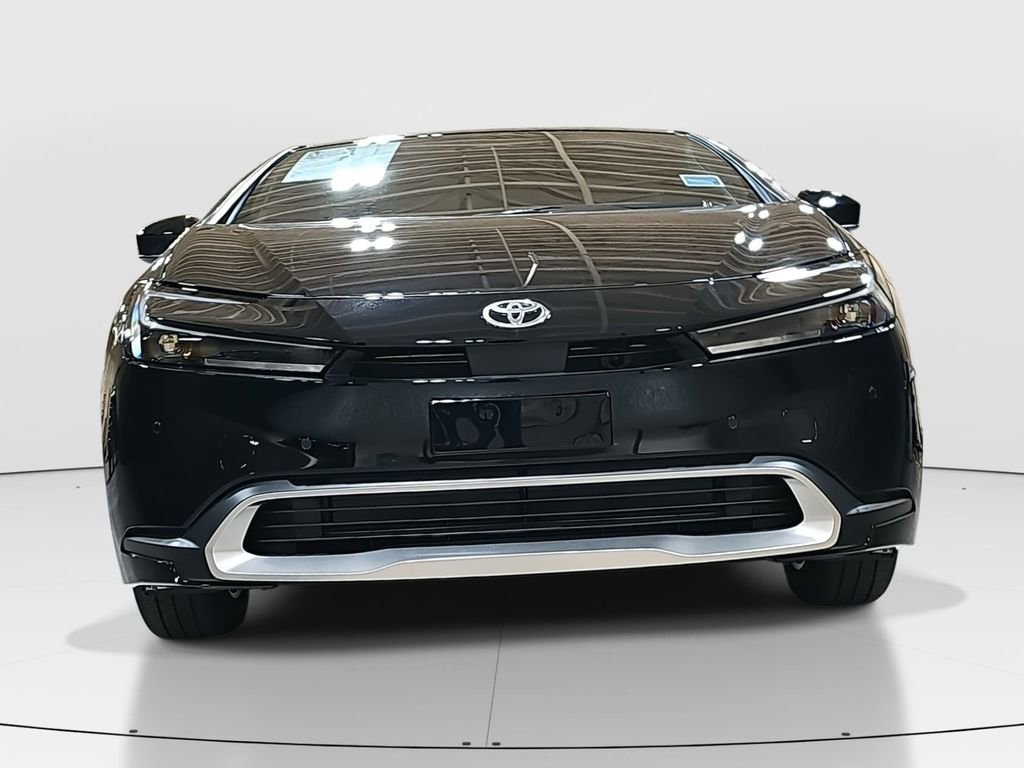 2026 Toyota Prius Plug-in Hybrid SE photo 2