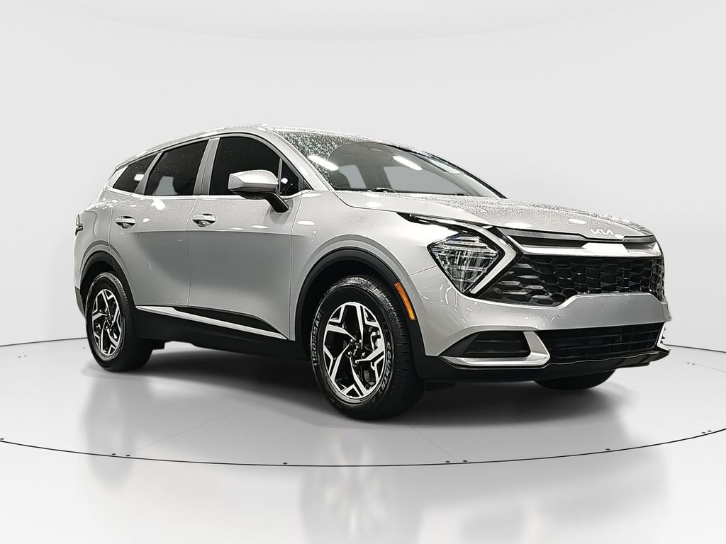 Used 2024 Kia Sportage LX SUV