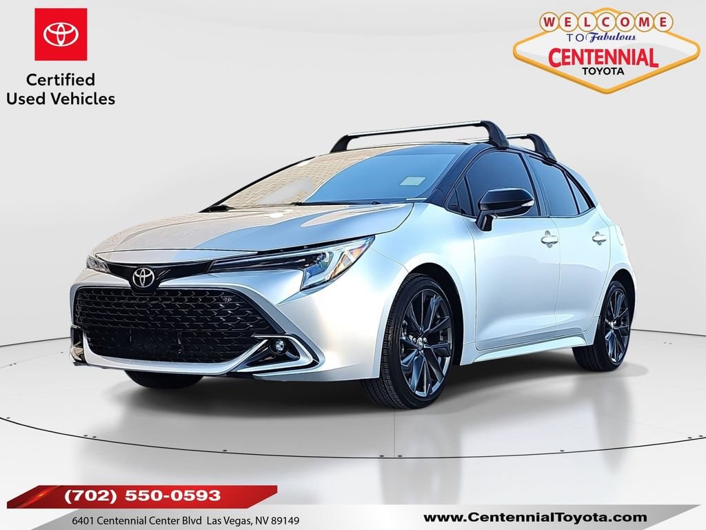 2023 Toyota Corolla Hatchback XSE's photo