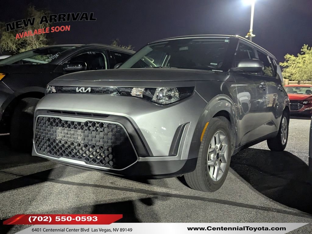 2024 Kia Soul LX's photo