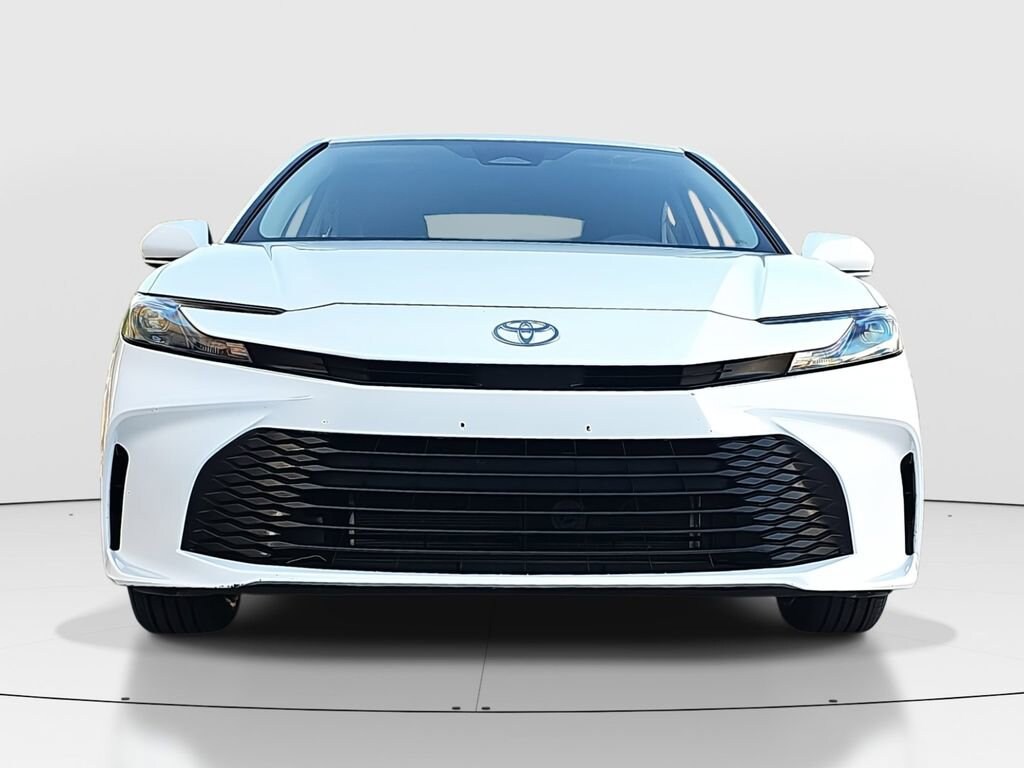 2025 Toyota Camry LE photo 2