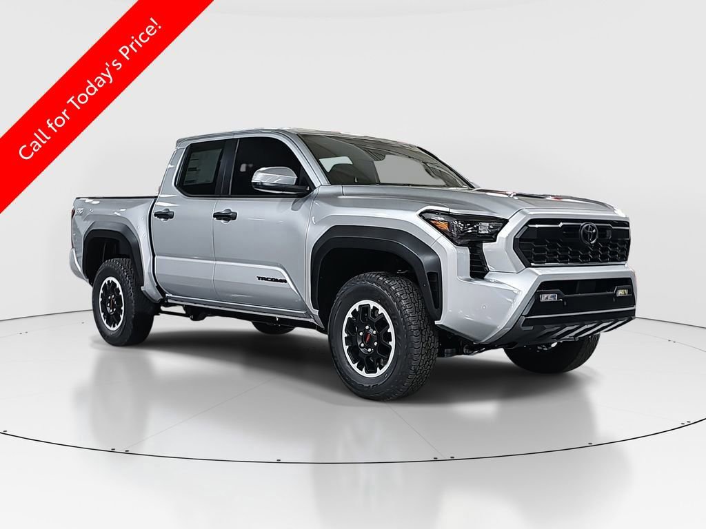 2025 Toyota Tacoma TRD Off-Road photo 3