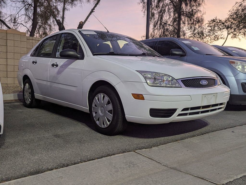 2007 Ford Focus S photo 3