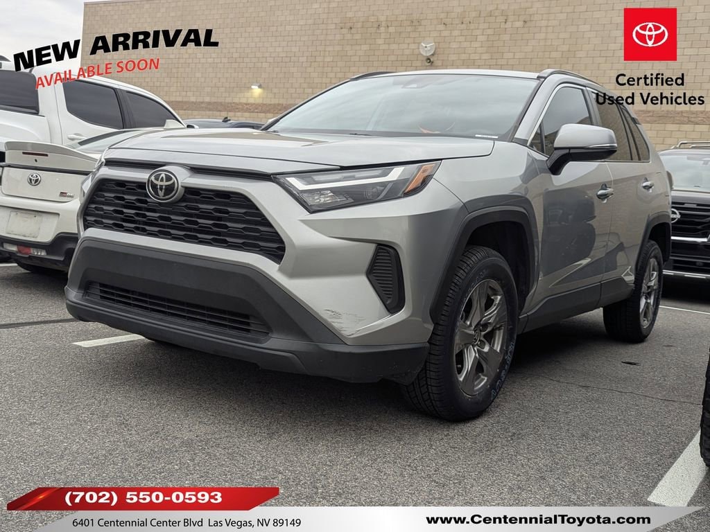 2022 Toyota RAV4 XLE
