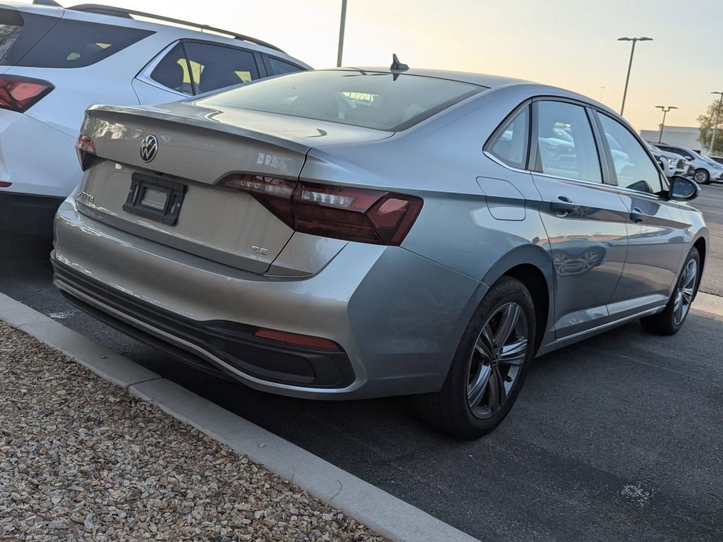 2024 Volkswagen Jetta 1.5T SE photo 3