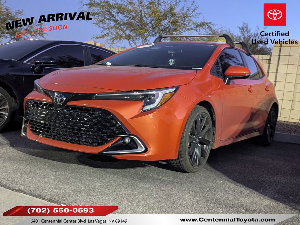 2025 Toyota Corolla Hatchback XSE's photo