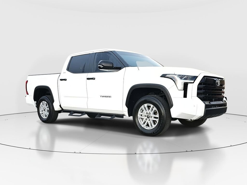 2024 Toyota Tundra SR5 photo 3