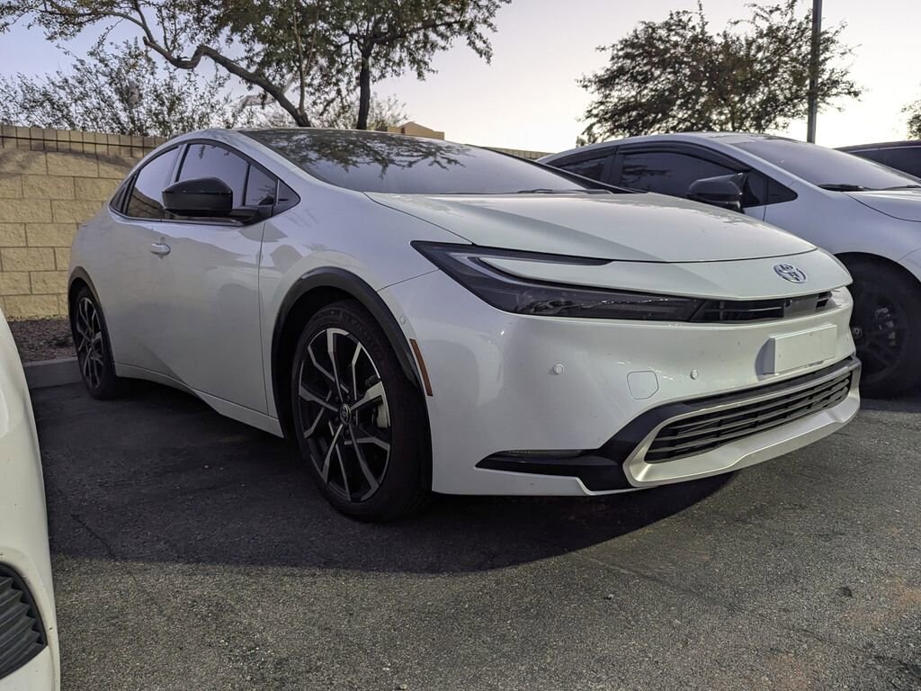 Used 2025 Toyota Prius Plug-in Hybrid XSE Hatchback
