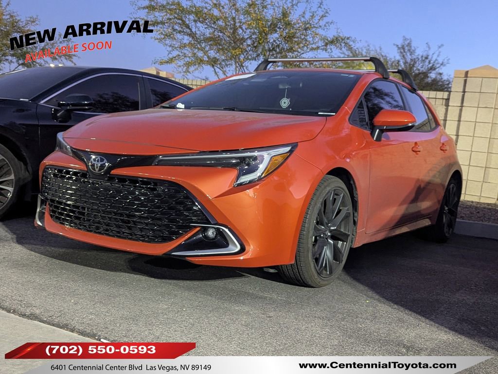 2025 Toyota Corolla Hatchback XSE's photo