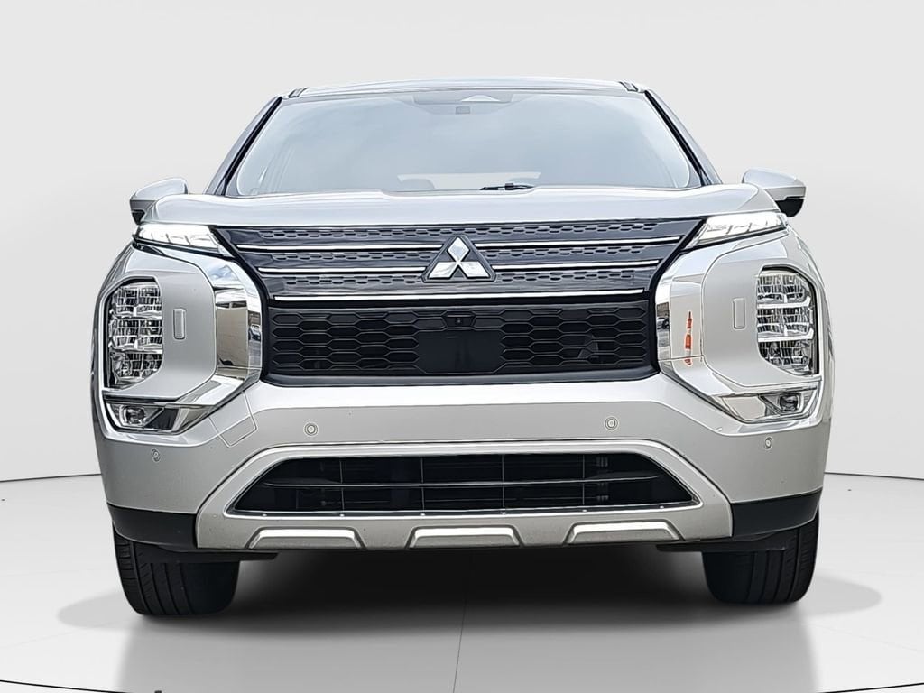 Used 2024 Mitsubishi Outlander SE SUV