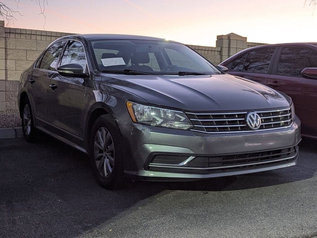 Used 2016 Volkswagen Passat 1.8T Sedan