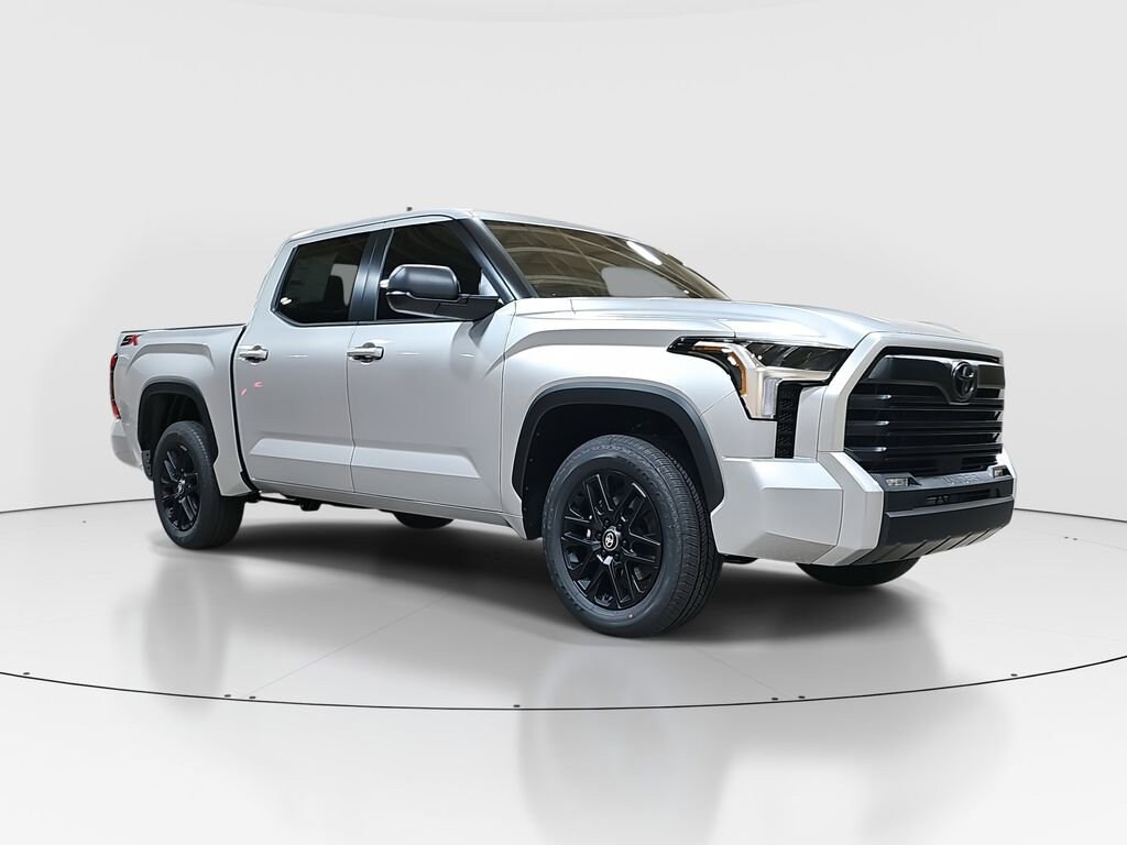 2026 Toyota Tundra SR5 CrewMax photo 3
