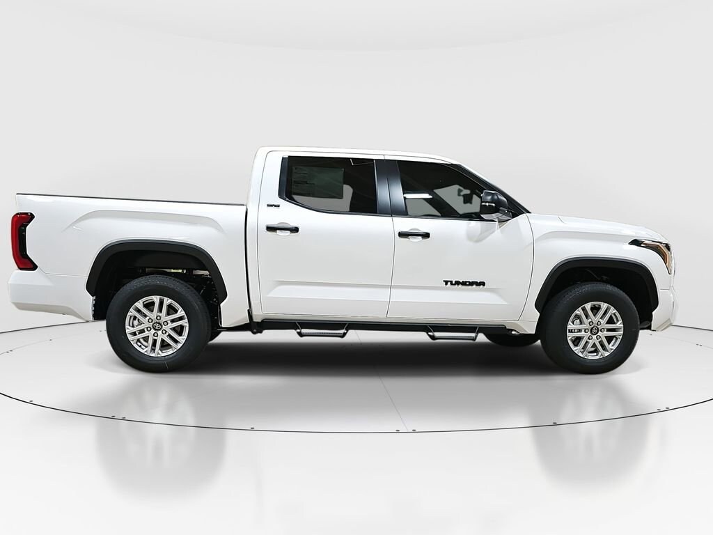 New 2026 Toyota Tundra SR5 SR5 CREWMAX 5.5