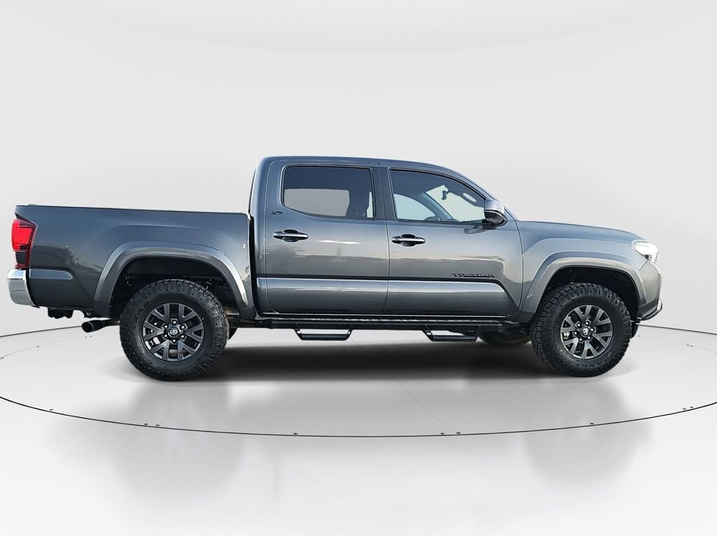 2023 Toyota Tacoma SR5 V6 photo 4