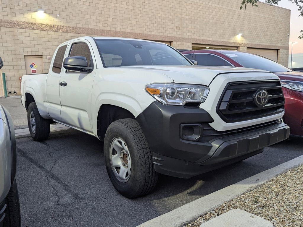 2022 Toyota Tacoma SR photo 3