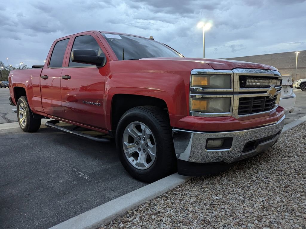 2014 Chevrolet Silverado 1500 LT photo 3