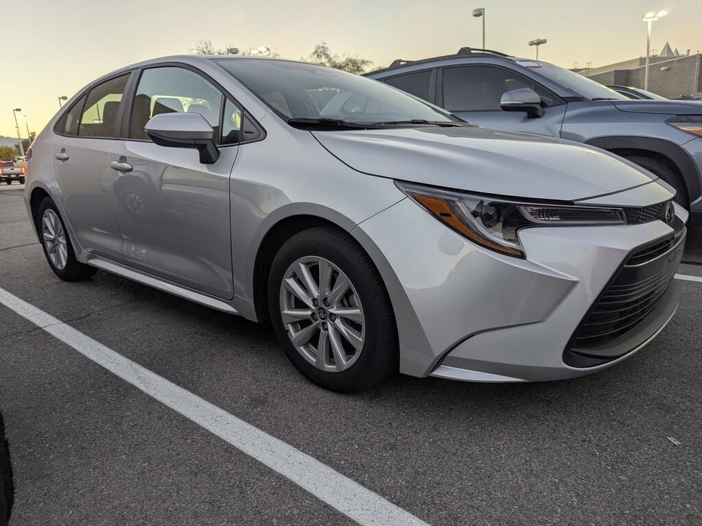 Certified 2025 Toyota Corolla LE Sedan