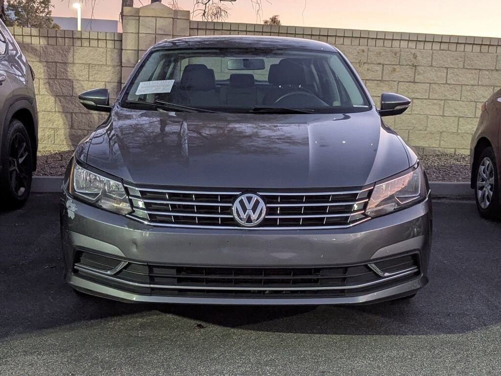 Used 2016 Volkswagen Passat 1.8T Sedan