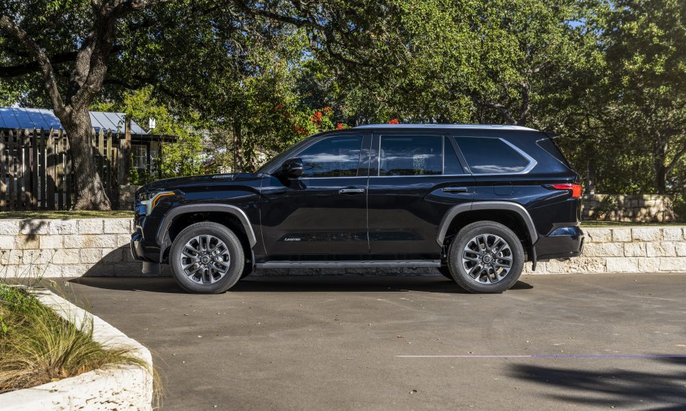 2023_Toyota_Sequoia_Limited_022-1000x600-1.jpg