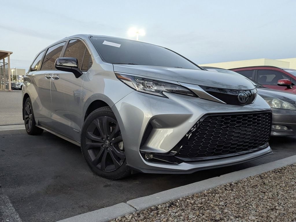 Certified 2021 Toyota Sienna XSE 7 Passenger Van