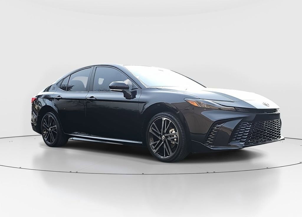 2025 Toyota Camry XSE photo 3