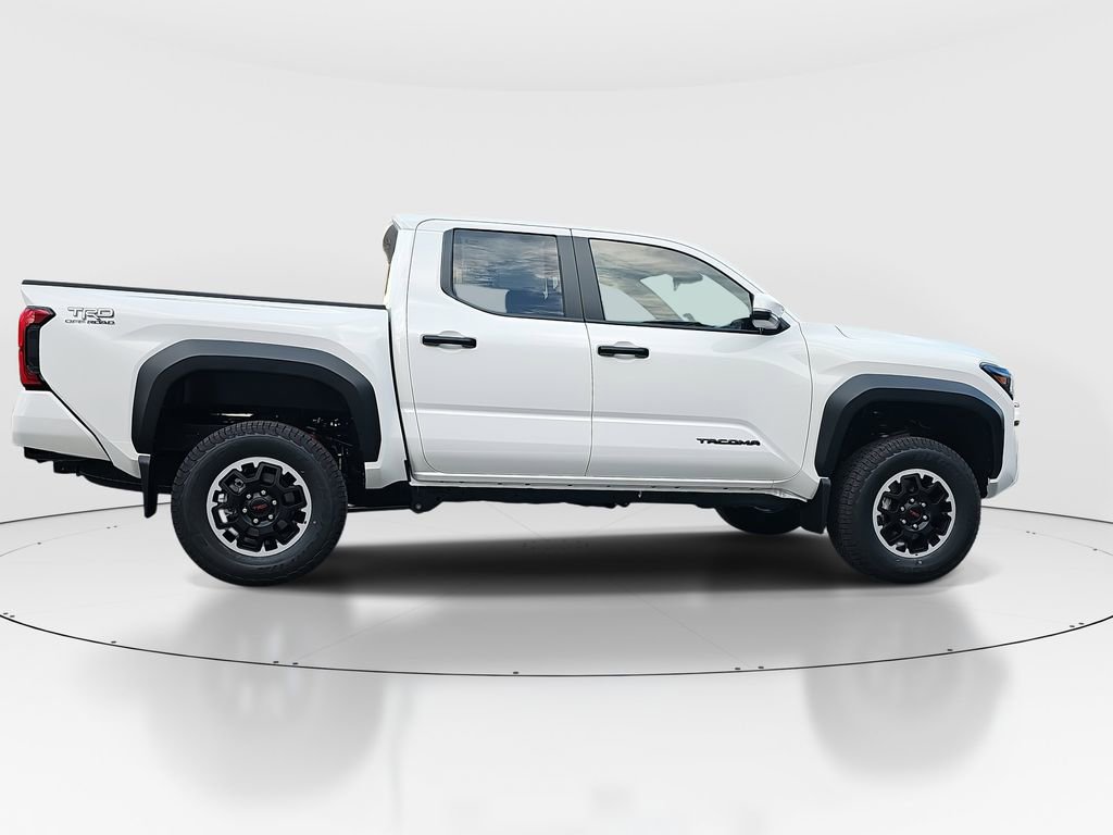 2025 Toyota Tacoma TRD Off-Road photo 4