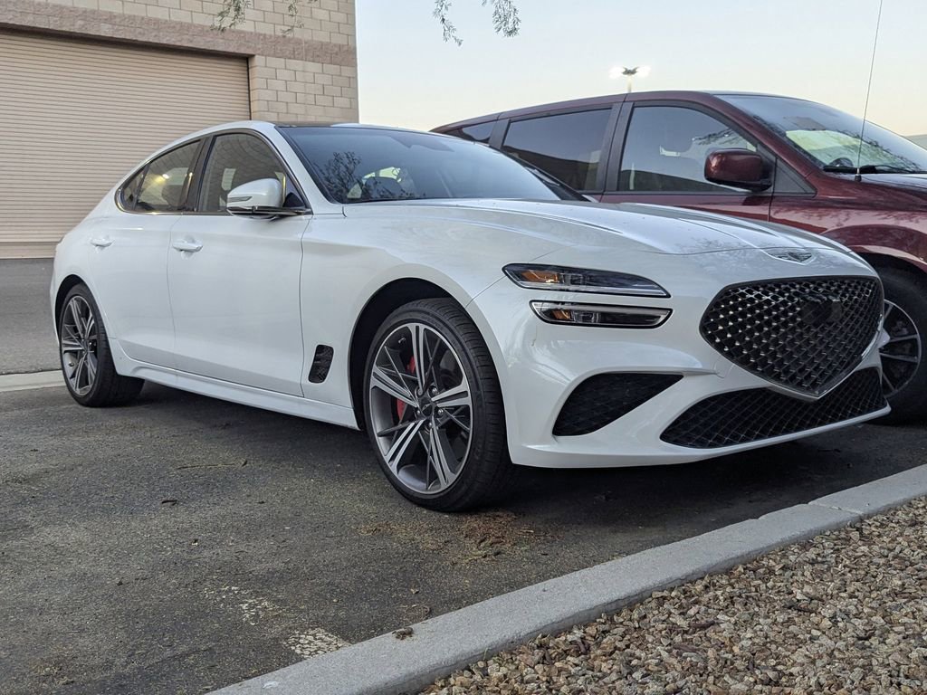 2024 Genesis G70 2.5T Sport Prestige photo 3