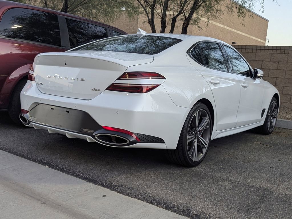 2024 Genesis G70 2.5T Sport Prestige photo 4