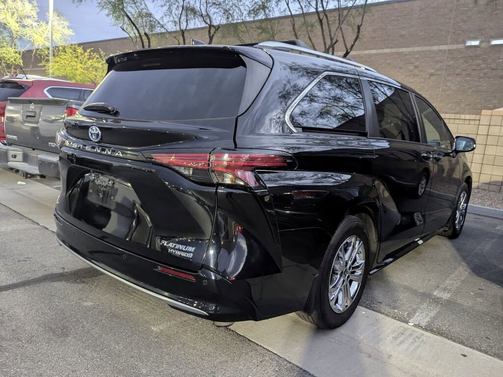 Certified 2022 Toyota Sienna Platinum 7 Passenger Van Passenger Van