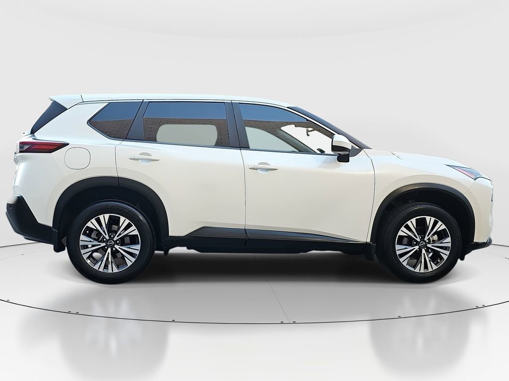 2023 Nissan Rogue SV photo 4