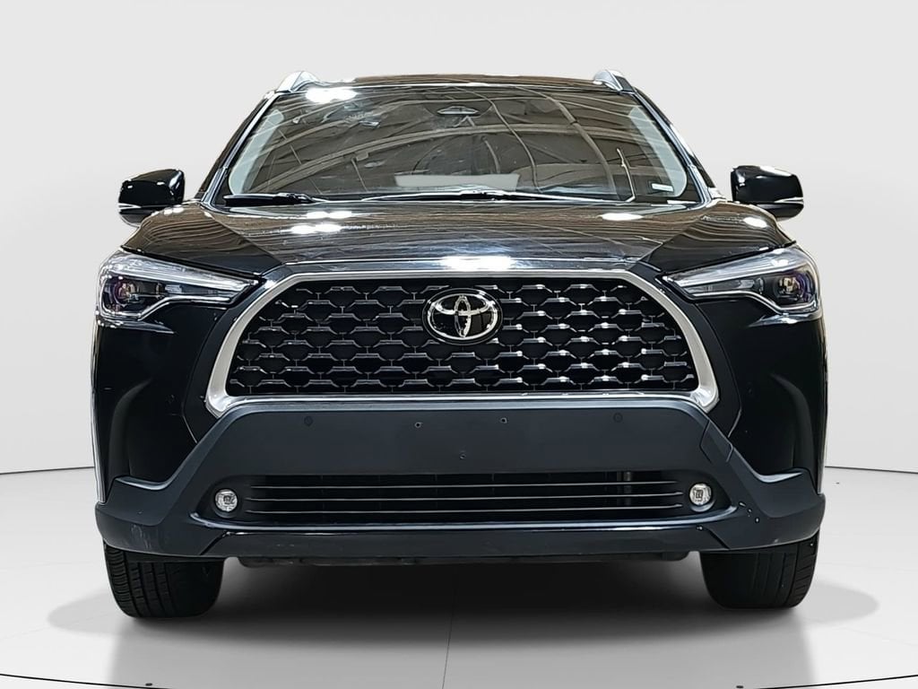 Certified 2024 Toyota Corolla Cross XLE with VIN 7MUEAAAG7RV074231 for sale in Kansas City