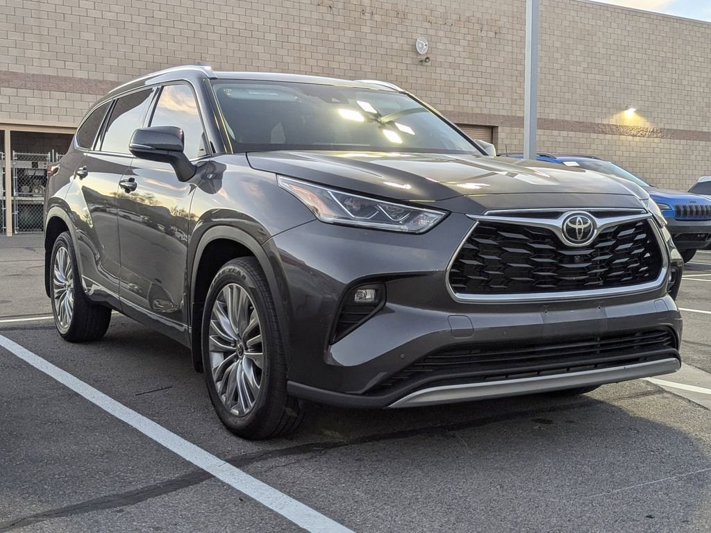 Certified 2022 Toyota Highlander Platinum SUV