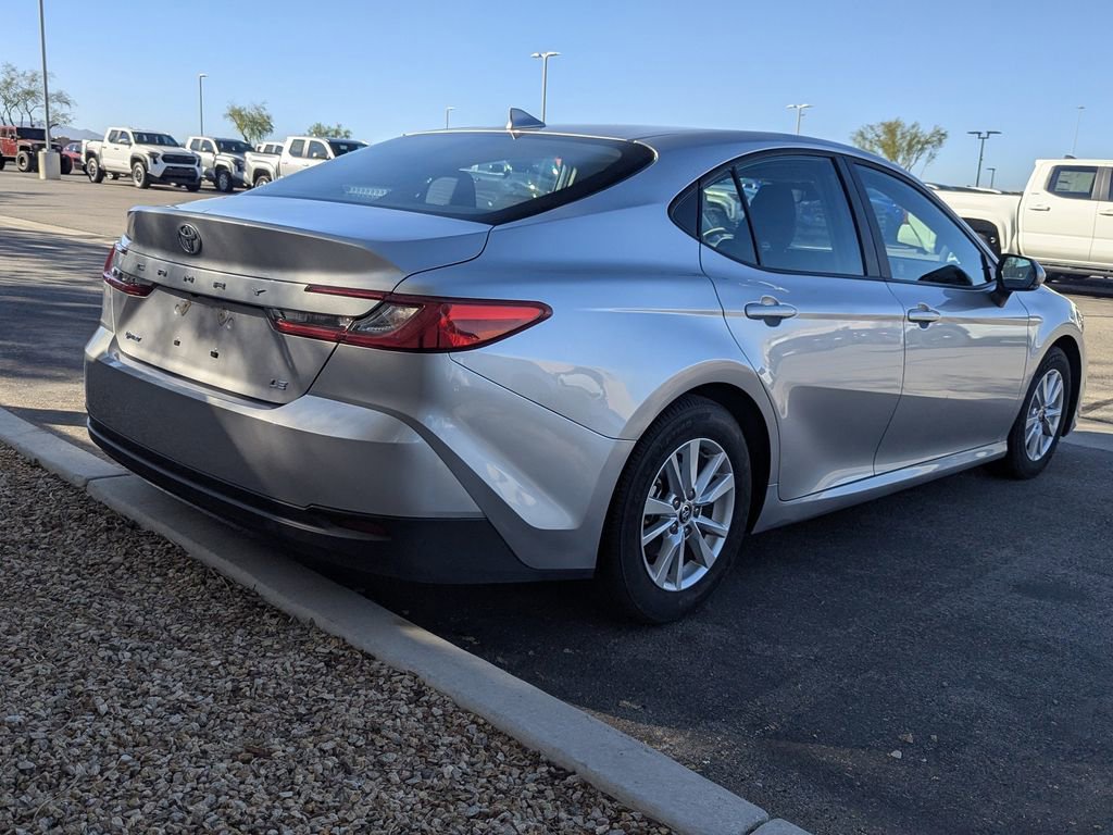 2025 Toyota Camry LE photo 4