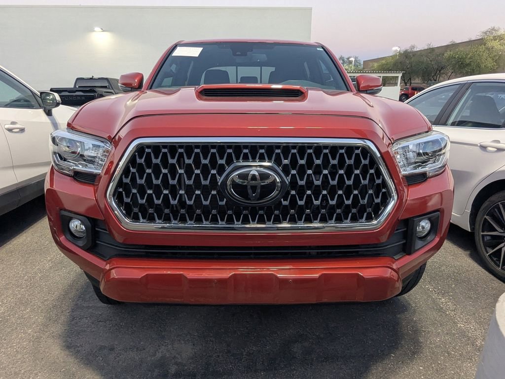 2019 Toyota Tacoma TRD Sport V6 photo 2