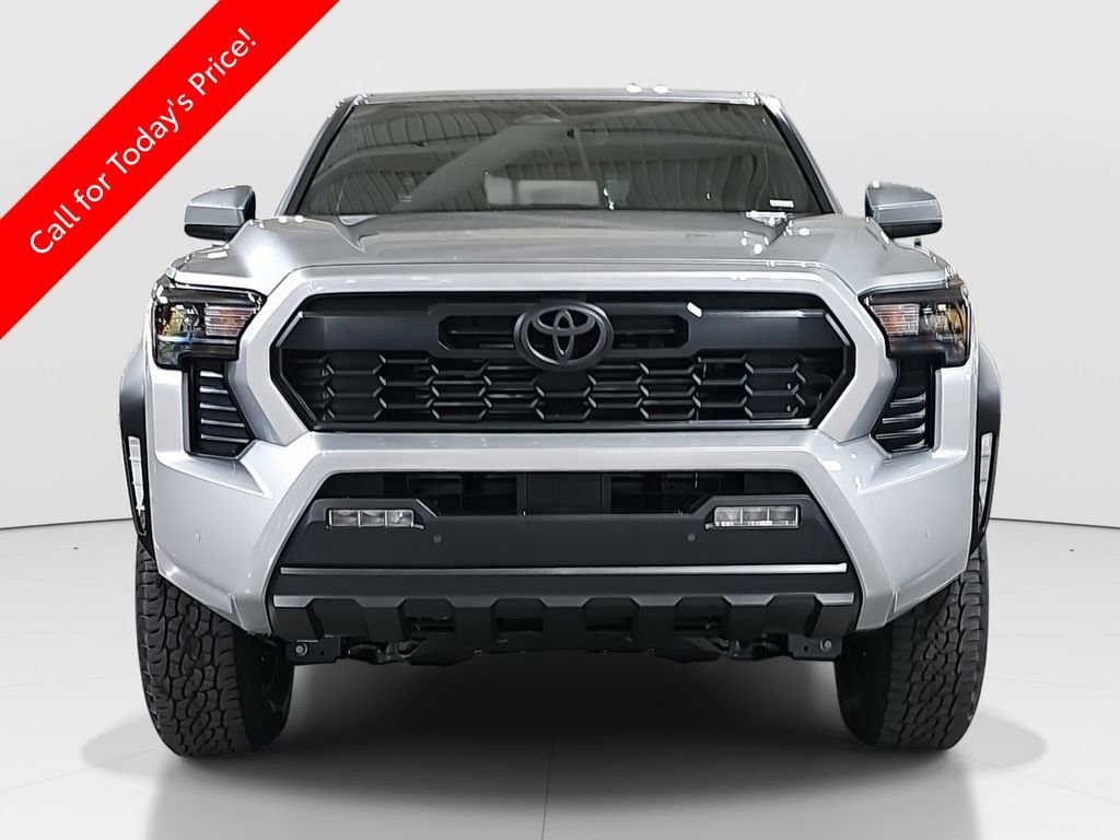 2025 Toyota Tacoma TRD Off-Road photo 2