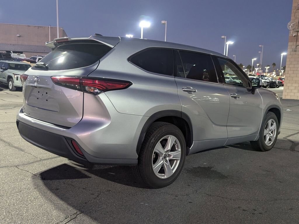 Used 2022 Toyota Highlander L SUV