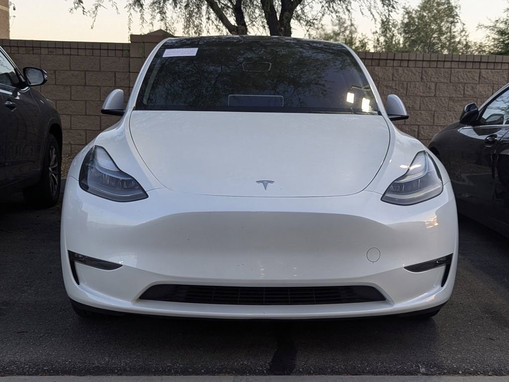 Used 2024 Tesla Model Y Long Range with VIN 7SAYGAEE5RF149918 for sale in Kansas City
