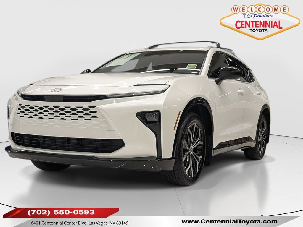 2025 Toyota Crown Signia XLE's photo