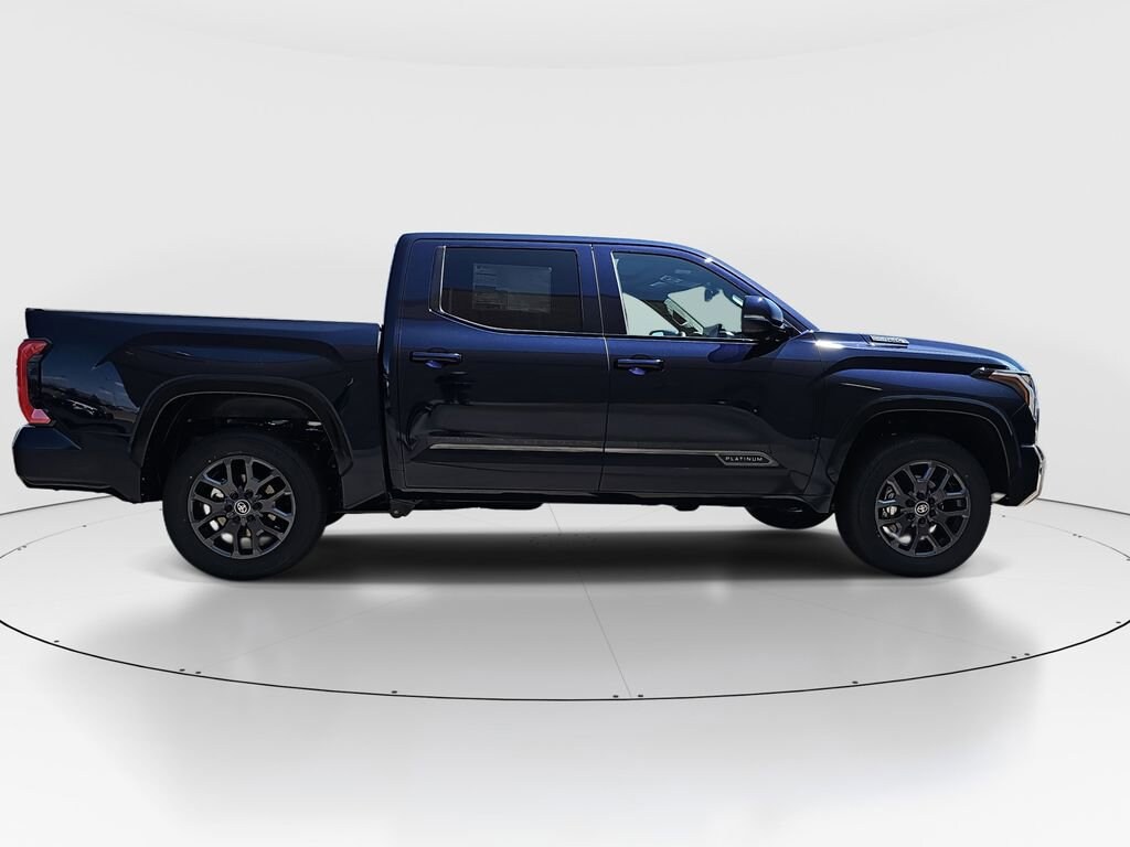 2025 Toyota Tundra Platinum photo 4