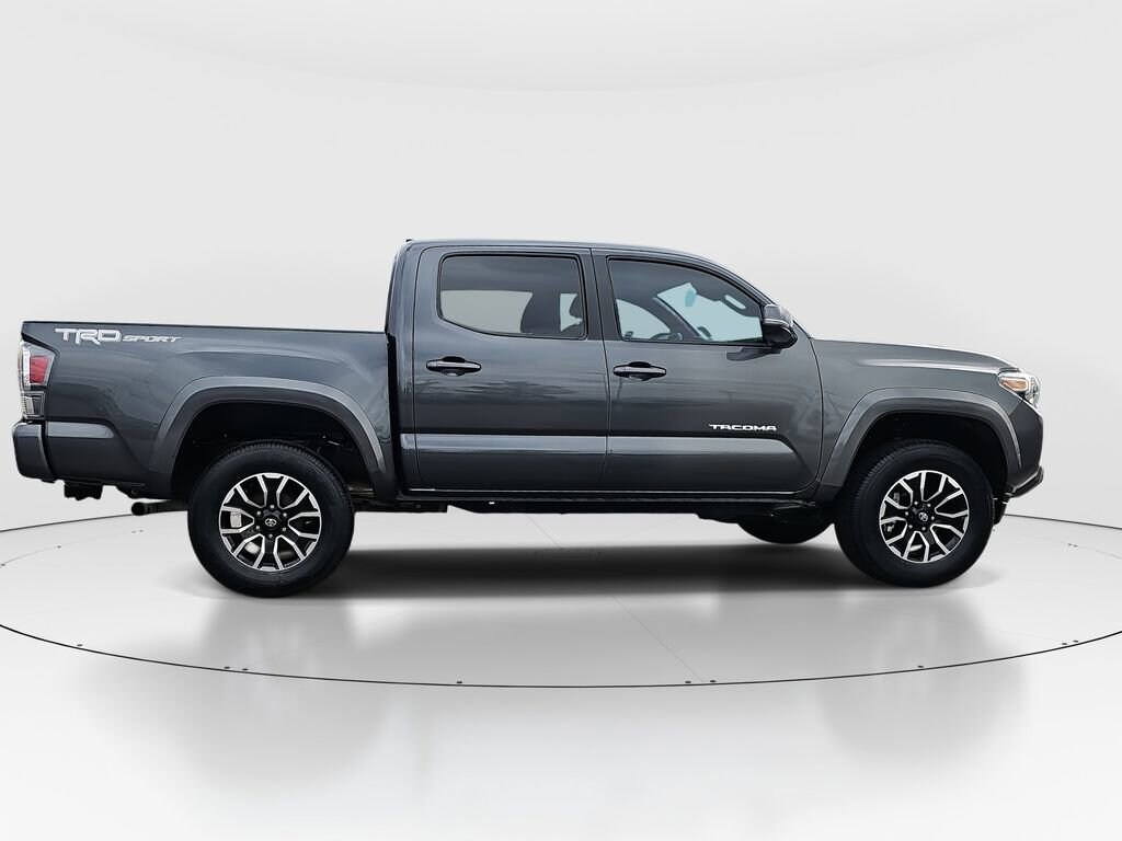 2022 Toyota Tacoma TRD Sport V6 photo 4