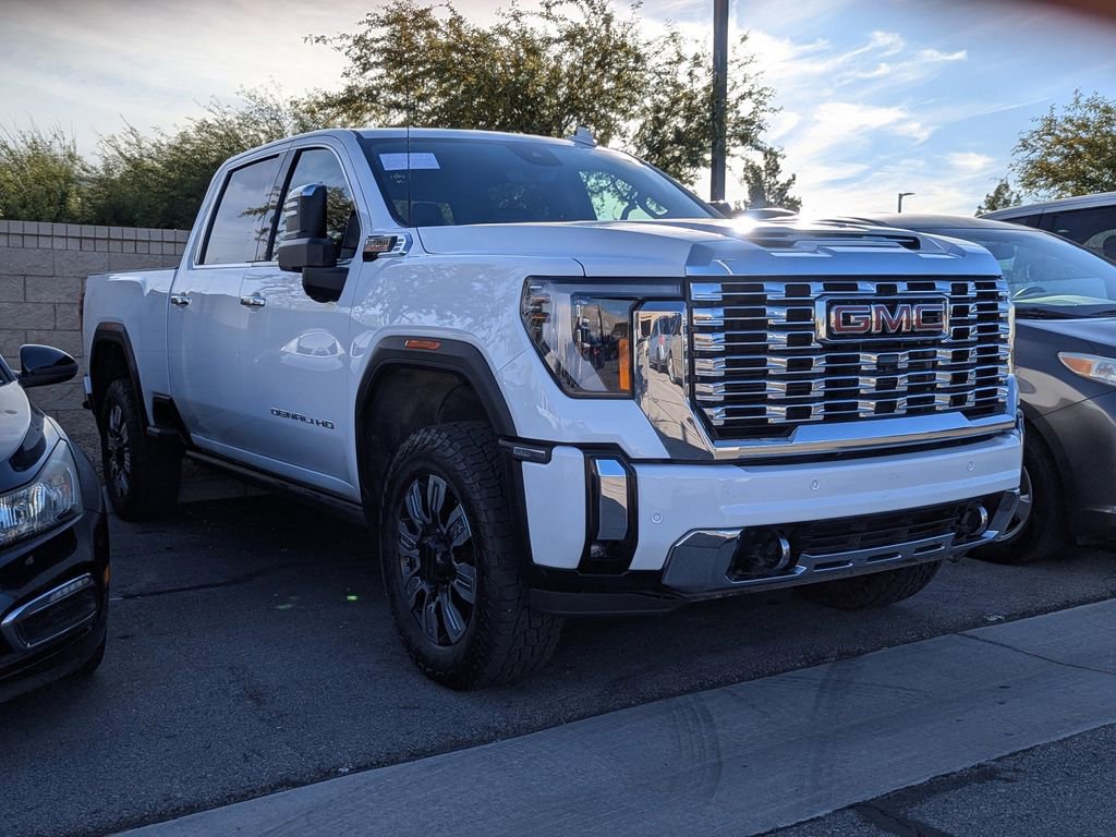 2024 Gmc Sierra 2500 HD Denali photo 3