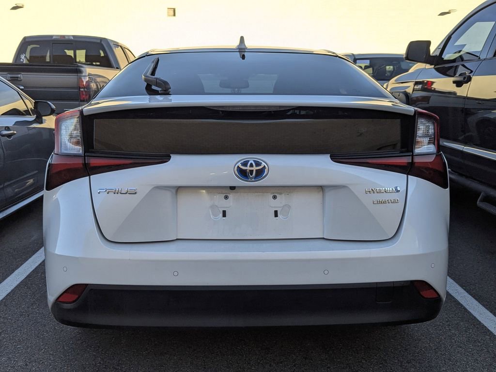 2022 Toyota Prius Limited photo 4