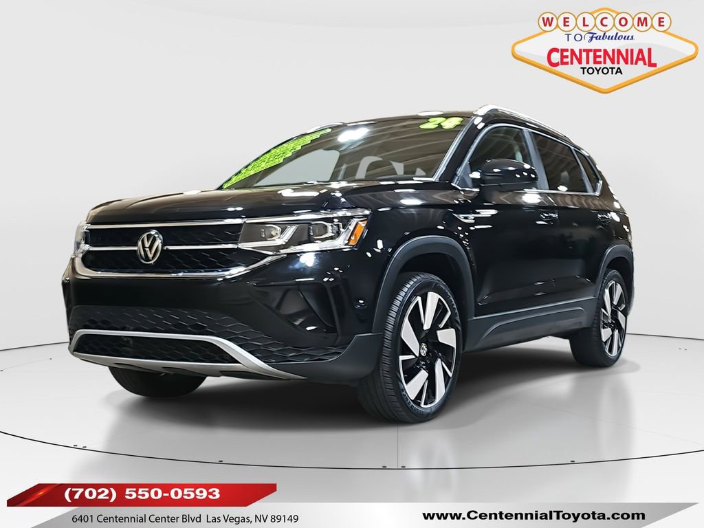 2024 Volkswagen Taos SEL's photo