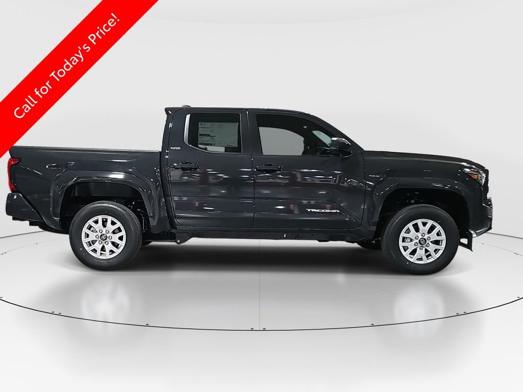 2025 Toyota Tacoma SR5 photo 4