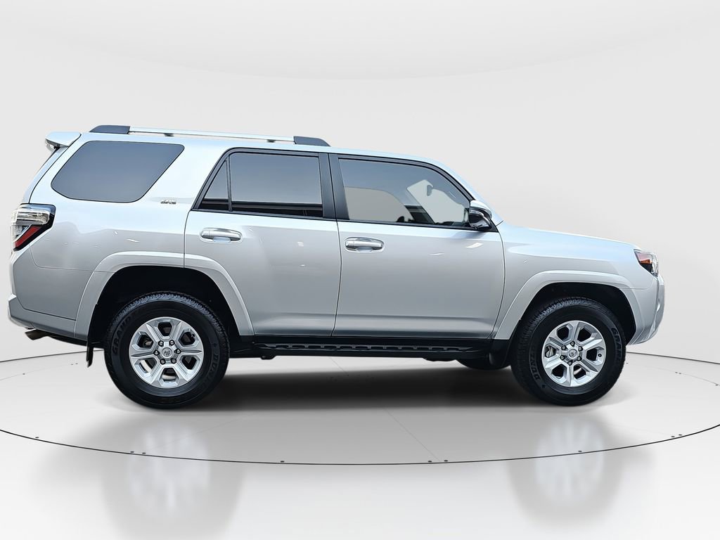 2022 Toyota 4Runner SR5 Premium photo 4