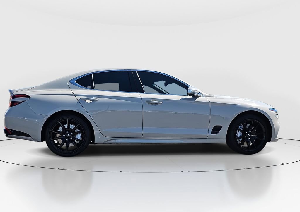 2025 Genesis G70 2.5T photo 4