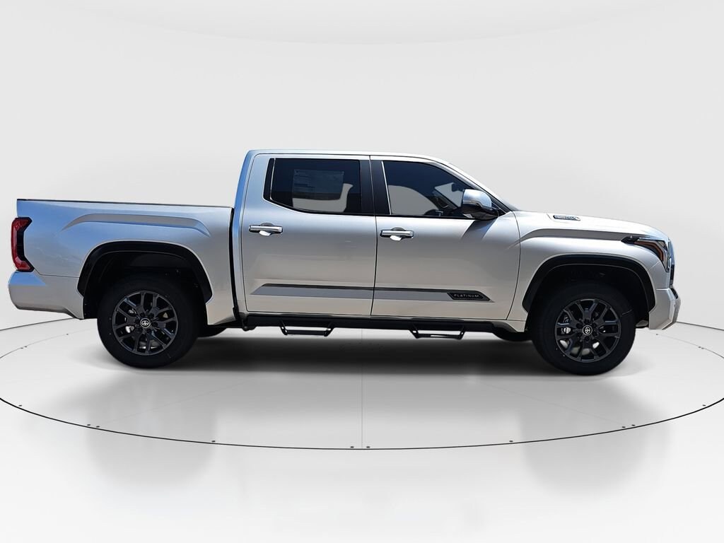 2025 Toyota Tundra Platinum photo 4