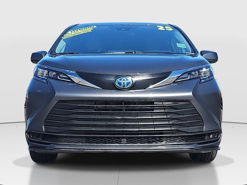Certified 2025 Toyota Sienna LE 8 Passenger Van Passenger Van