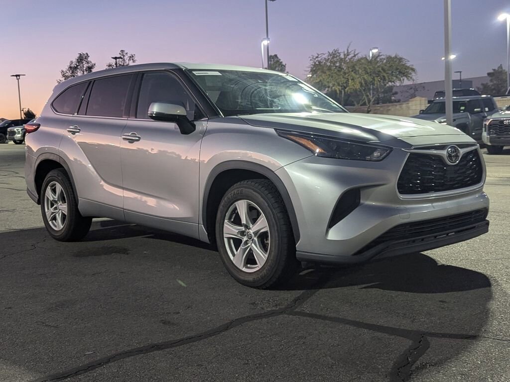 Used 2022 Toyota Highlander L SUV